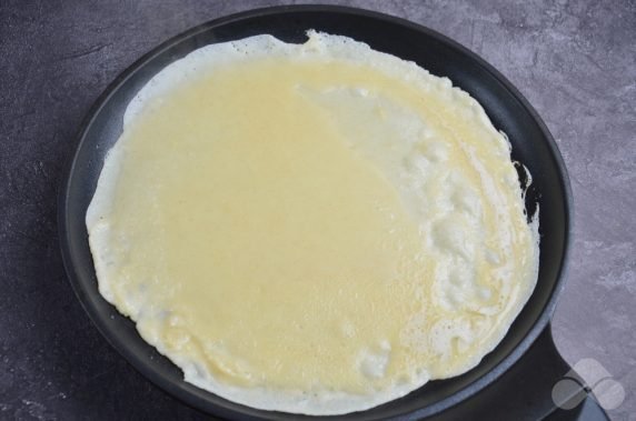 Тонкие блины на молоке – фото приготовления рецепта, шаг 5