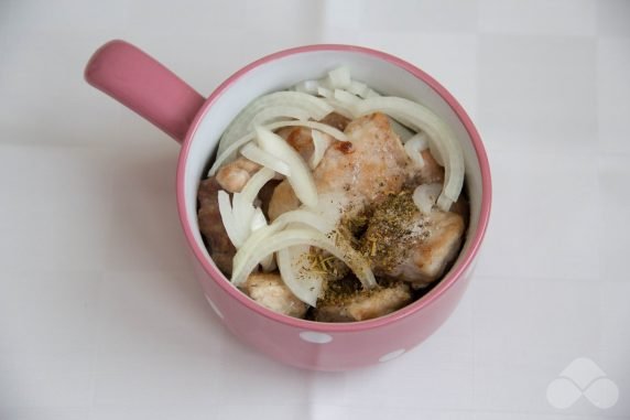 Свинина со сливками — пошаговый классический рецепт с фото от Простоквашино