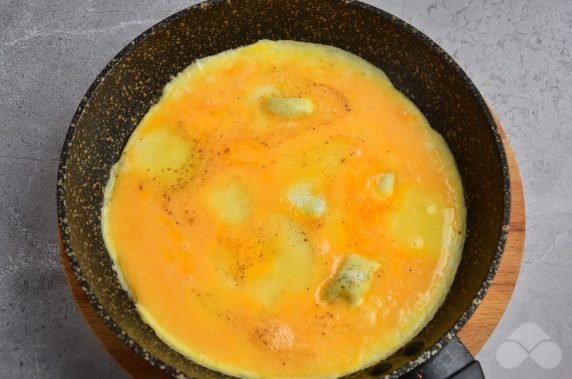 Классический французский омлет – фото приготовления рецепта, шаг 4