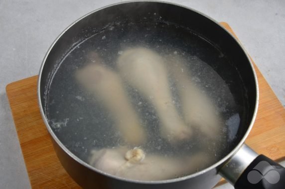 Куриный суп с картошкой и рисом – фото приготовления рецепта, шаг 1
