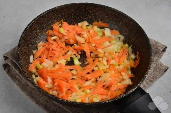 Куриный суп с картошкой и рисом – фото приготовления рецепта, шаг 3