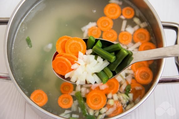 Диетический куриный суп – фото приготовления рецепта, шаг 3