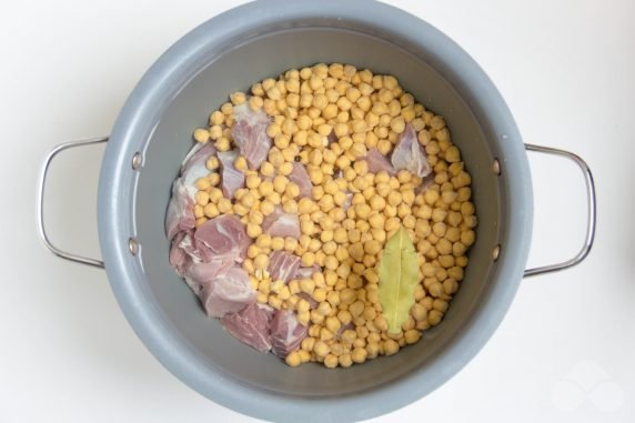 Суп со свининой и нутом – фото приготовления рецепта, шаг 3
