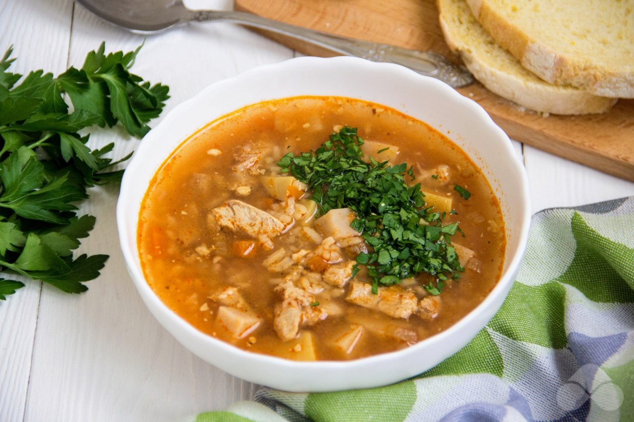 Суп харчо из свинины с рисом — видео рецепт | steklorez69.ru