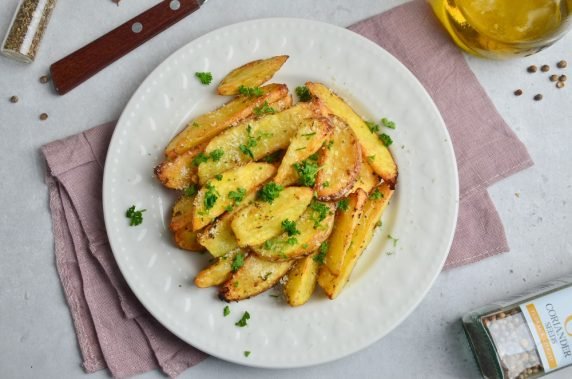Картофель по-деревенски с пармезаном – фото приготовления рецепта, шаг 4