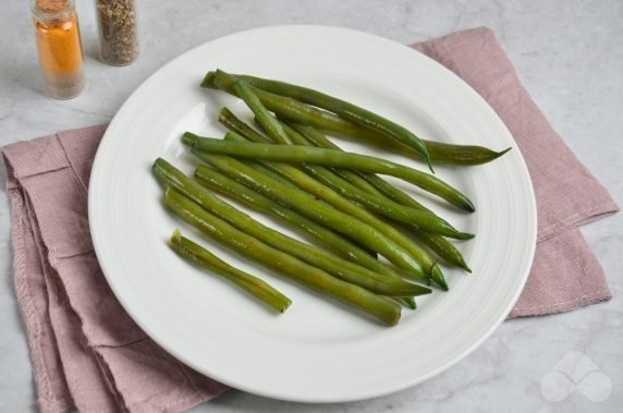 Салат с рукколой, маслинами и тунцом – фото приготовления рецепта, шаг 3