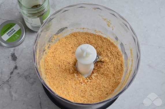 Домашние панировочные сухари с травами – фото приготовления рецепта, шаг 5