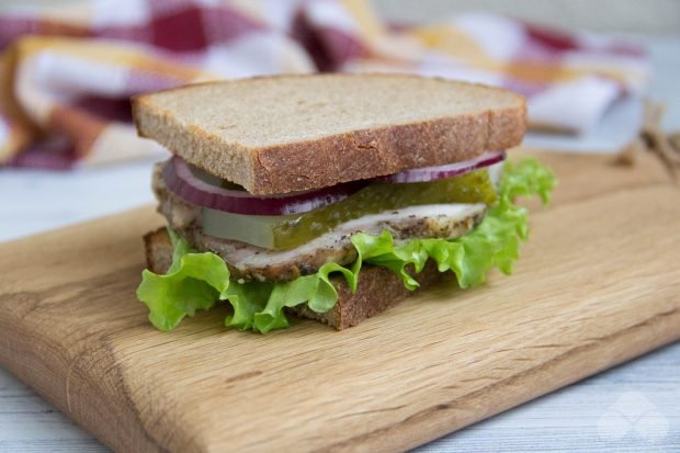 Сэндвич с домашней бужениной