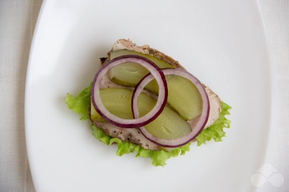 Сэндвич с домашней бужениной – фото приготовления рецепта, шаг 5