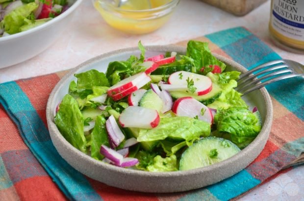 Салат из редиски: 4 лучших рецепта витаминного блюда
