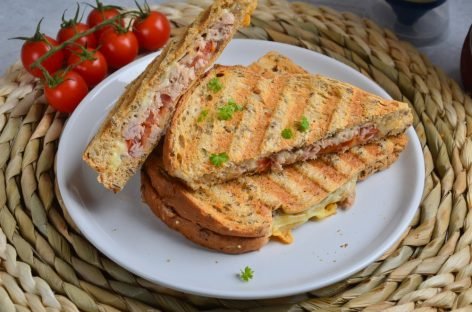 Сэндвич с тунцом и сыром