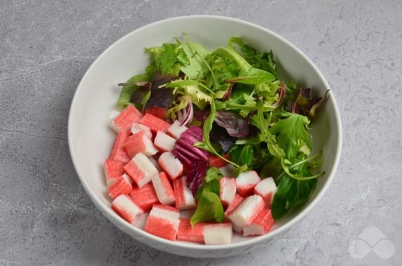 Легкий крабовый салат «На диете» – фото приготовления рецепта, шаг 1