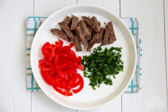 Грузинский салат «Тбилиси» – фото приготовления рецепта, шаг 1
