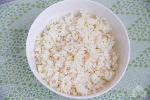Крабовые салаты с рисом и кукурузой