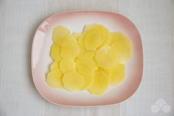 Картофельный гратен с треской – фото приготовления рецепта, шаг 1
