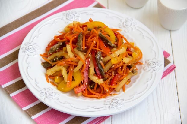 Салат из говядины, овощей и корейской морковки