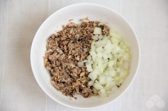 Картофельные зразы со шпротами – фото приготовления рецепта, шаг 3