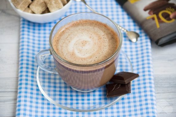 Кофе с шоколадом – фото приготовления рецепта, шаг 3