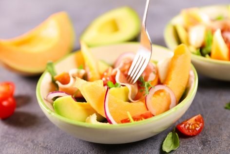 Фитнес-салат с дыней: 10 вкусных и полезных рецептов