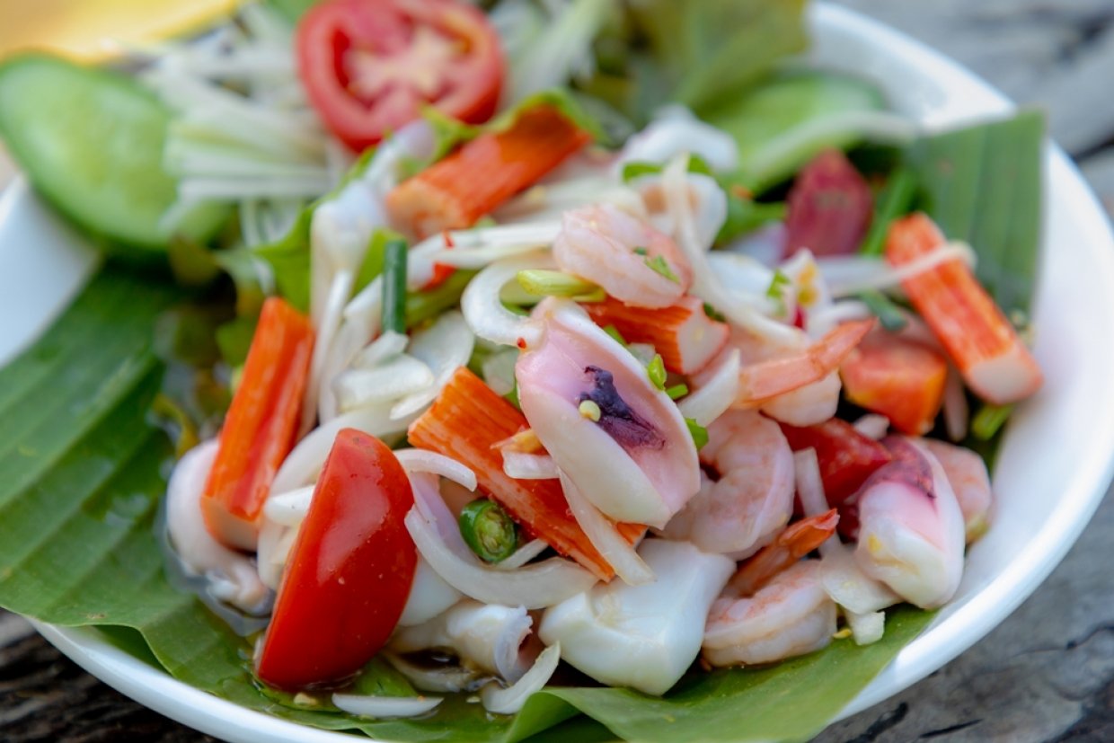 Салат из овощей и морского коктейля, пошаговый рецепт с фото от автора Konstanta
