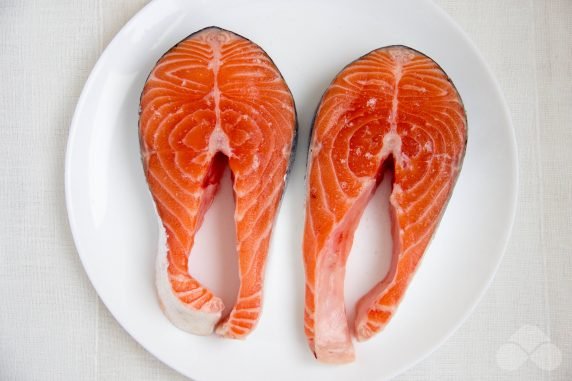 Запеченный стейк лосося в фольге – фото приготовления рецепта, шаг 1