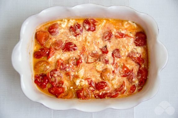 Паста с запеченными помидорами и фетой – фото приготовления рецепта, шаг 4