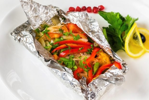 Красная рыба в духовке с овощами в фольге - вкусно, сочно, полезно