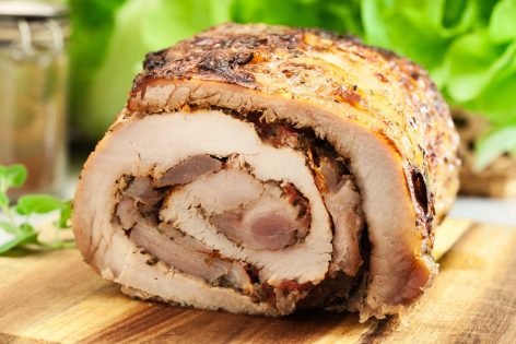 Готовим гуляш из свинины с подливкой и сочными свиными отбивными на гриле в домашних условиях — 10 вкусных пошаговых рецептов