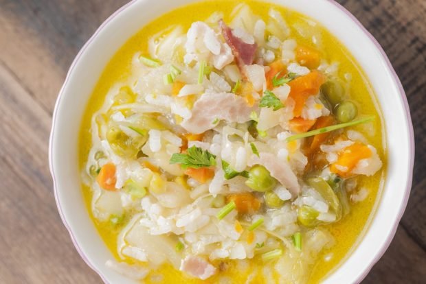 Овощной суп с рисом и куркумой