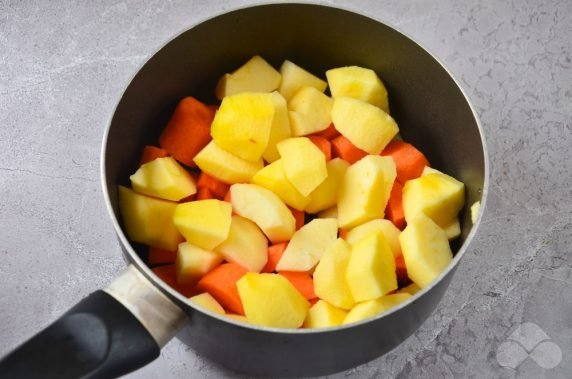 Морковно-яблочный суп-пюре – фото приготовления рецепта, шаг 1