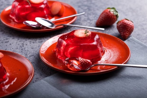 Желе из замороженных ягод, рецепт с фото