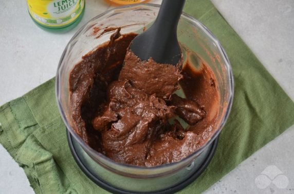 Шоколадный мусс из авокадо – фото приготовления рецепта, шаг 3