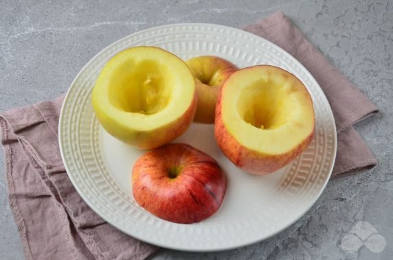 Запеченные яблоки с сухофруктами – фото приготовления рецепта, шаг 1