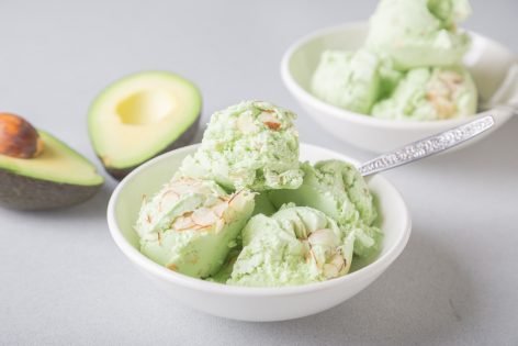 Домашнее мороженое из авокадо
