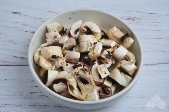 Паста с грибами и сливками – фото приготовления рецепта, шаг 1