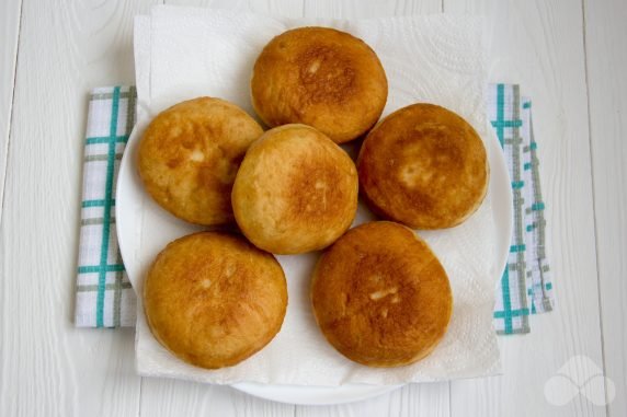 Сладкие пончики без яиц – фото приготовления рецепта, шаг 6
