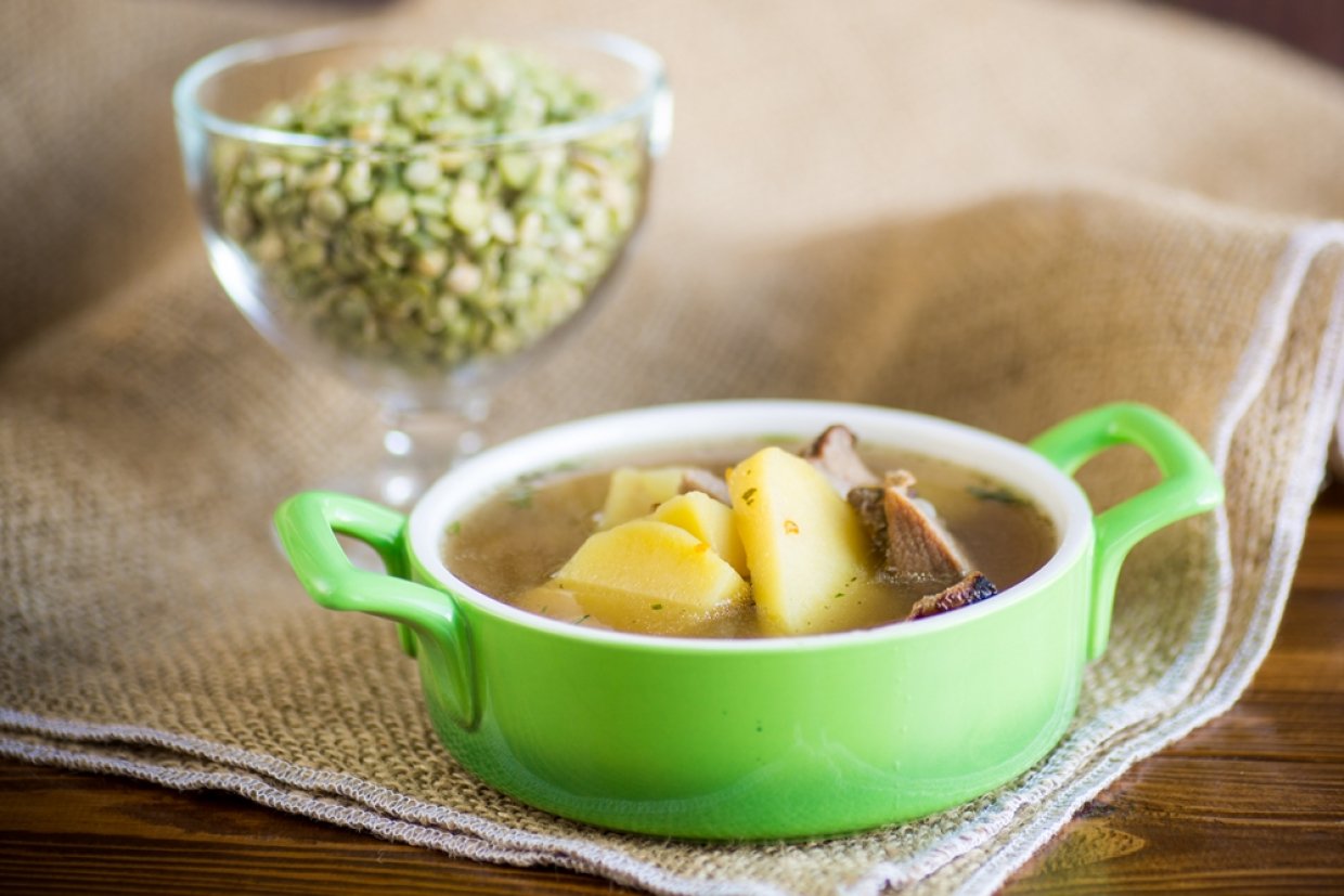 Гороховый суп с мясом и картошкой