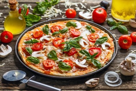 Итальянская пицца на сковороде