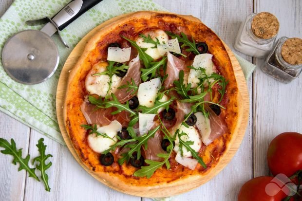 Настоящая итальянская пицца в домашних условиях - рецепт с фото