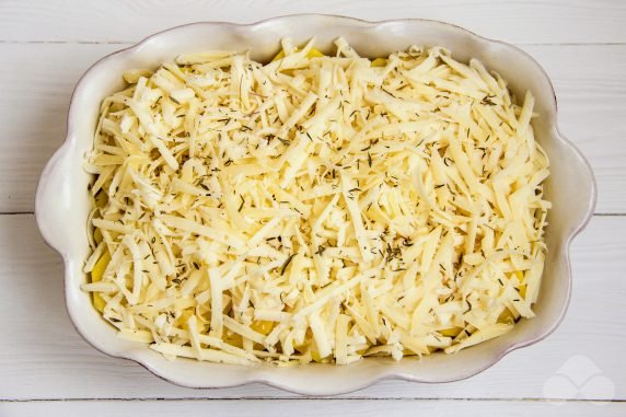 Картофельная запеканка с курицей и сливками – фото приготовления рецепта, шаг 4