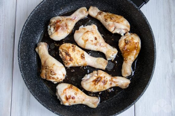 Куриные ножки терияки на сковороде – фото приготовления рецепта, шаг 2