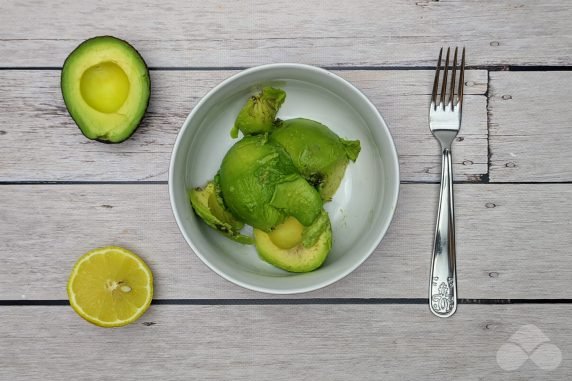 Классический гуакамоле с авокадо – фото приготовления рецепта, шаг 4