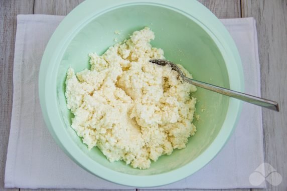 ПП-сырники из творога – фото приготовления рецепта, шаг 1