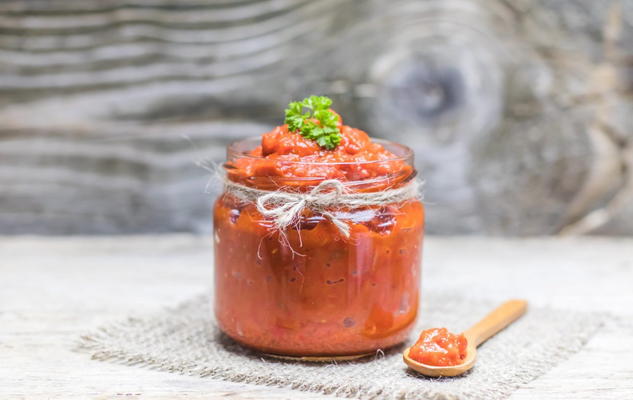 Aivar sauce with tomatoes, peppers and mustard for the winter