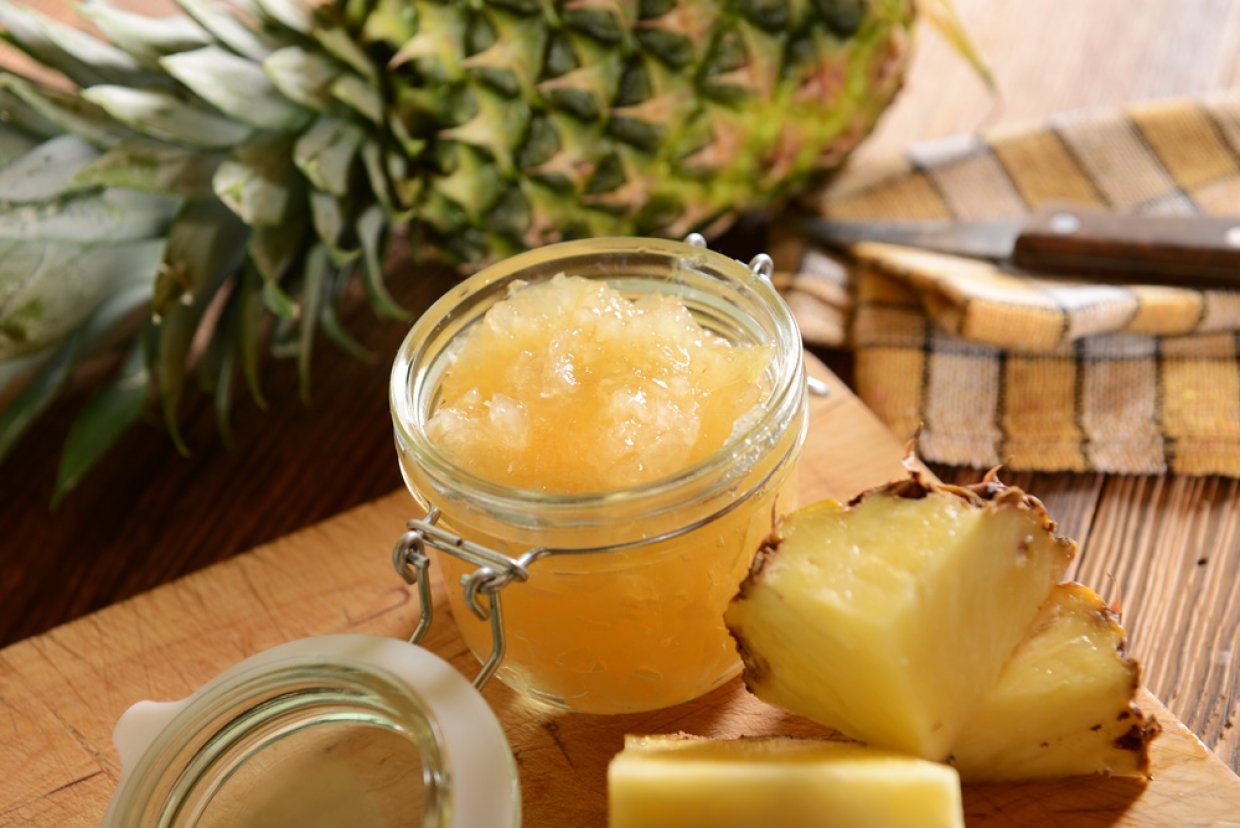 Fresh pineapple jam