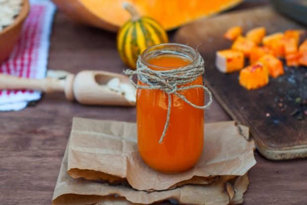 Pumpkin juice with dried apricots for the winter without a juicer