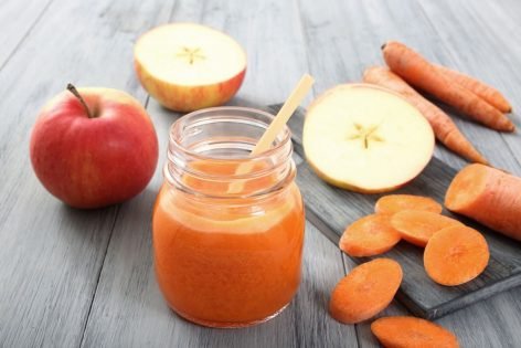 Яблочно-морковный сок на зиму