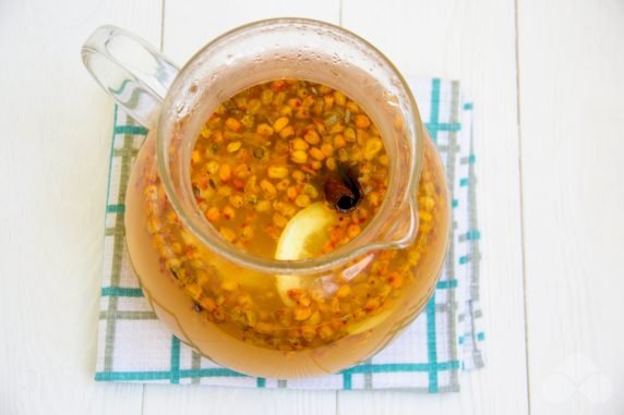 Облепиховый чай с апельсином и лимоном – фото приготовления рецепта, шаг 4