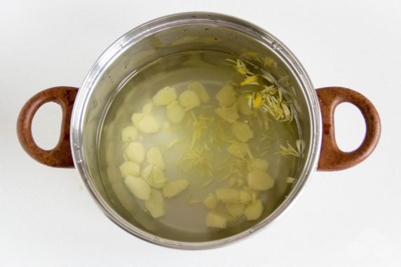 Чай с куркумой, имбирем и лимоном – фото приготовления рецепта, шаг 2