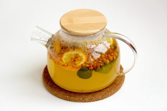 Облепиховый чай с апельсином и мятой – фото приготовления рецепта, шаг 3